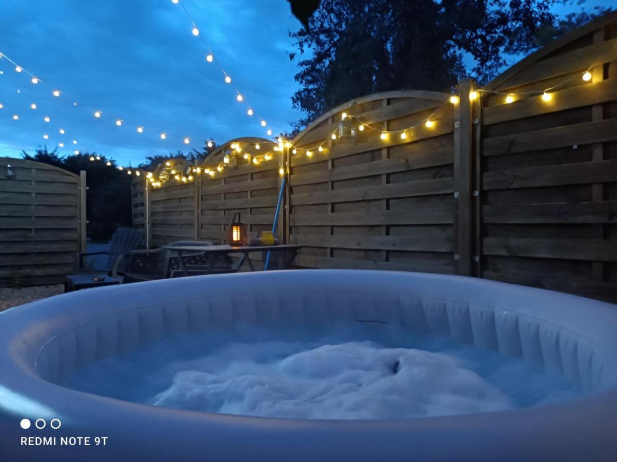 Sauna & Double Jacuzzi Interieur Et Sous Les Etoiles 1H30 Paris Ladon Exterior foto
